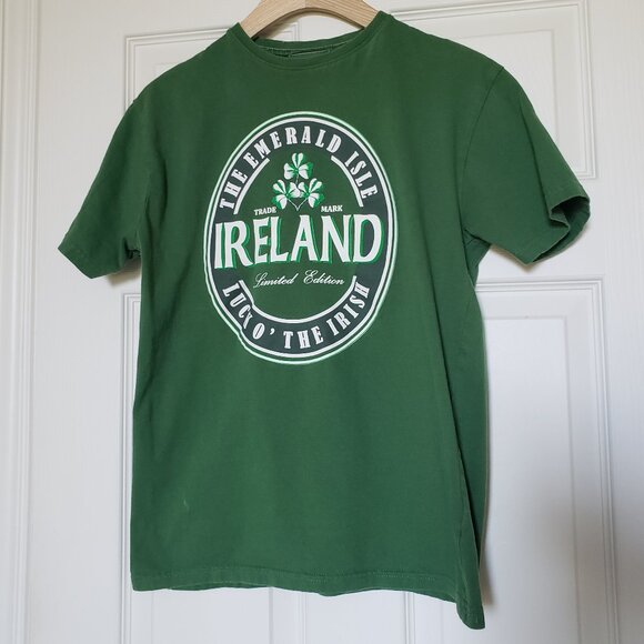 Raglan Road Ireland Slim Fit Short Sleeve Tee Downtown Disney - Size Medium - Picture 1 of 7